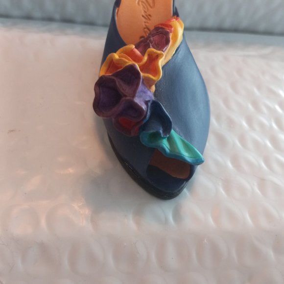 Just The Right Shoe By Raine Rio Mini Figurine 25080 - Picture 6 of 9